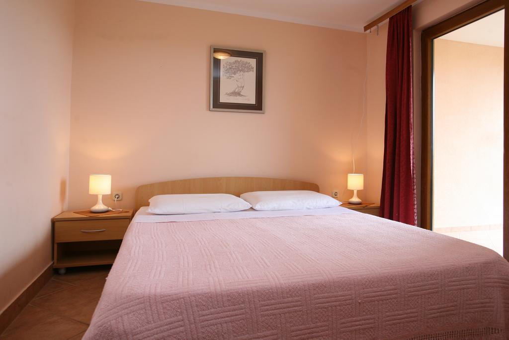 Apartments Neda - Porec South Oda fotoğraf
