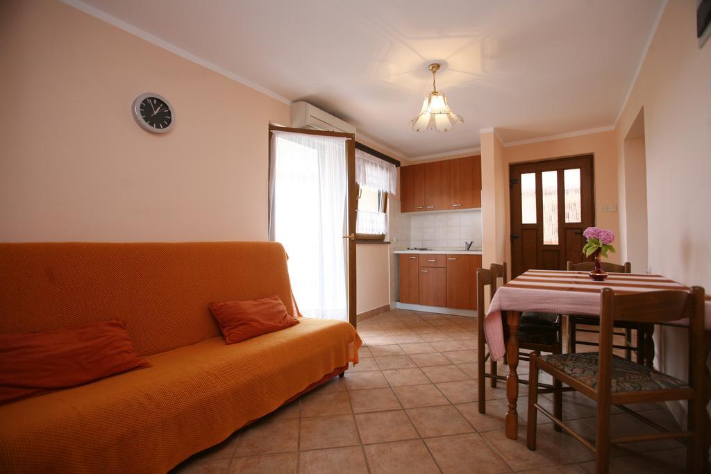 Apartments Neda - Porec South Oda fotoğraf