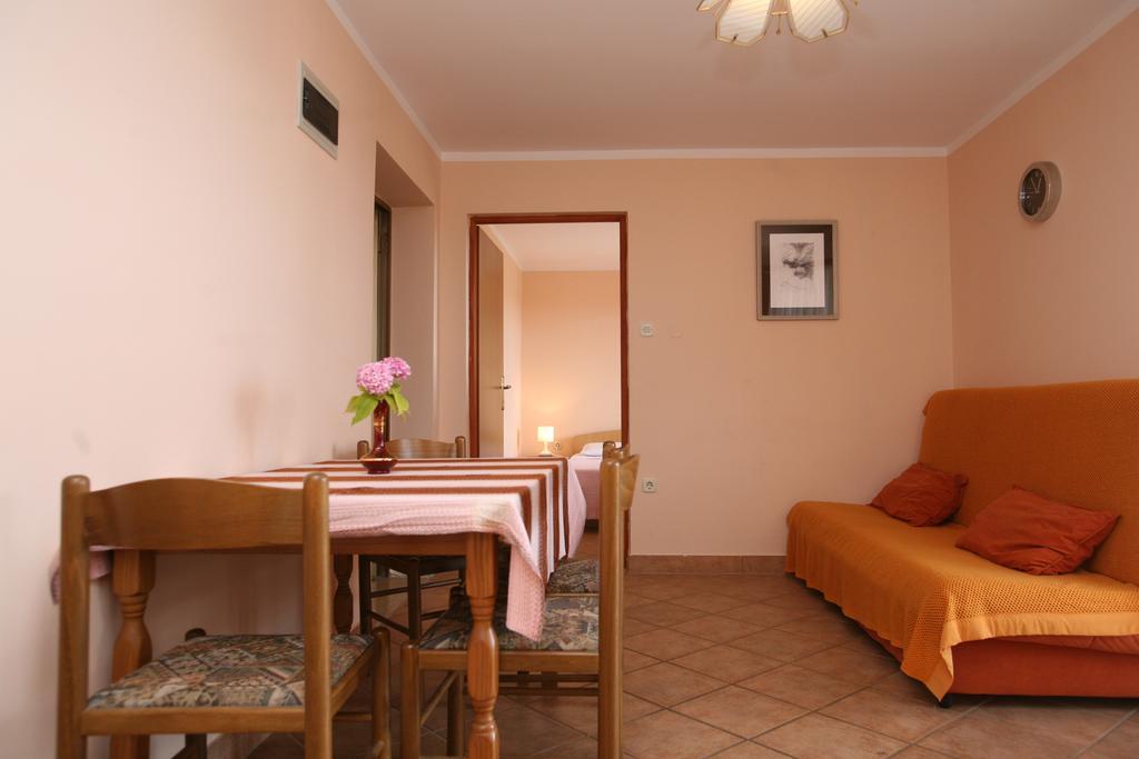 Apartments Neda - Porec South Oda fotoğraf
