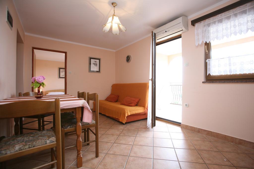 Apartments Neda - Porec South Oda fotoğraf