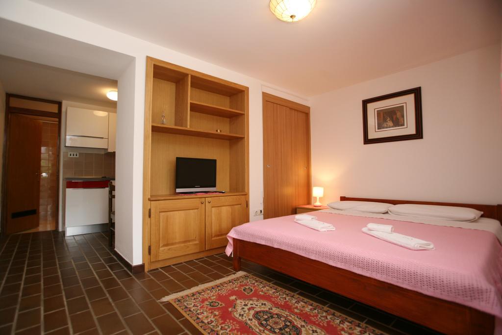 Apartments Neda - Porec South Oda fotoğraf