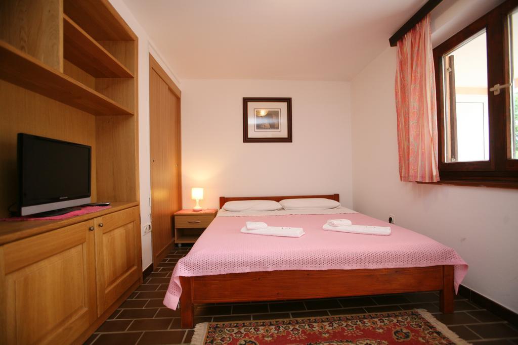 Apartments Neda - Porec South Oda fotoğraf