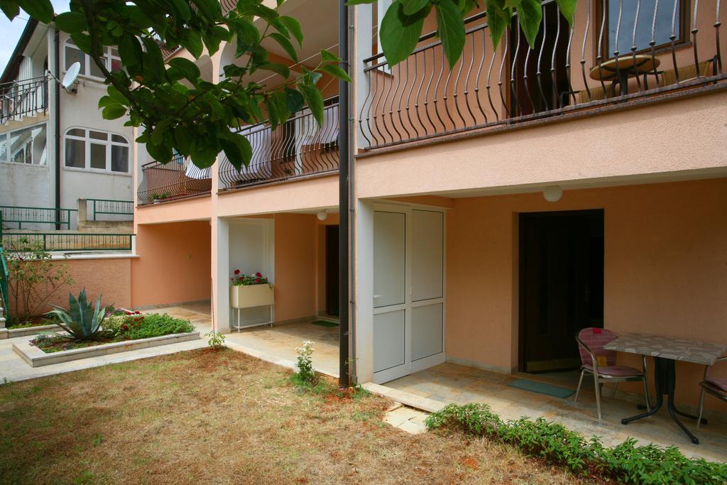 Apartments Neda - Porec South Oda fotoğraf