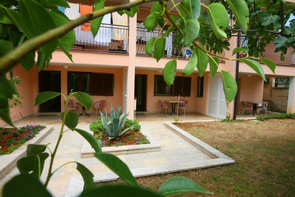 Apartments Neda - Porec South Oda fotoğraf